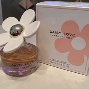 Daisy Love eu de toilette spray by Marc Jacobs